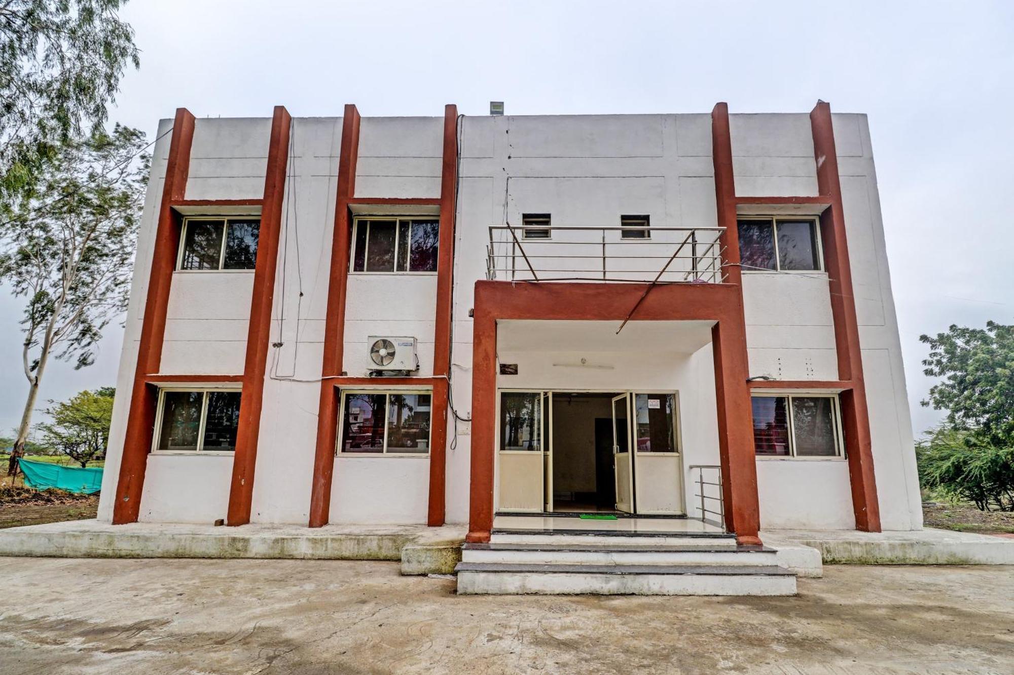 Super Hotel O Midway Treat Dhar Bagian luar foto